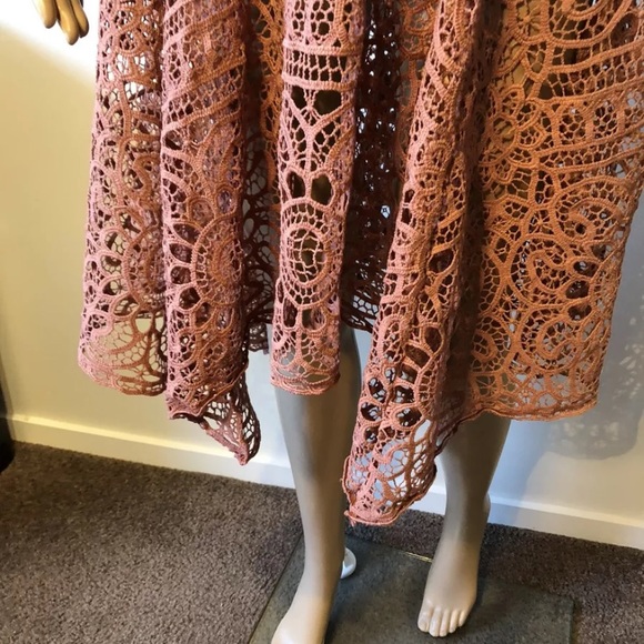 Shareen Collection lace dress - Picture 3 of 7